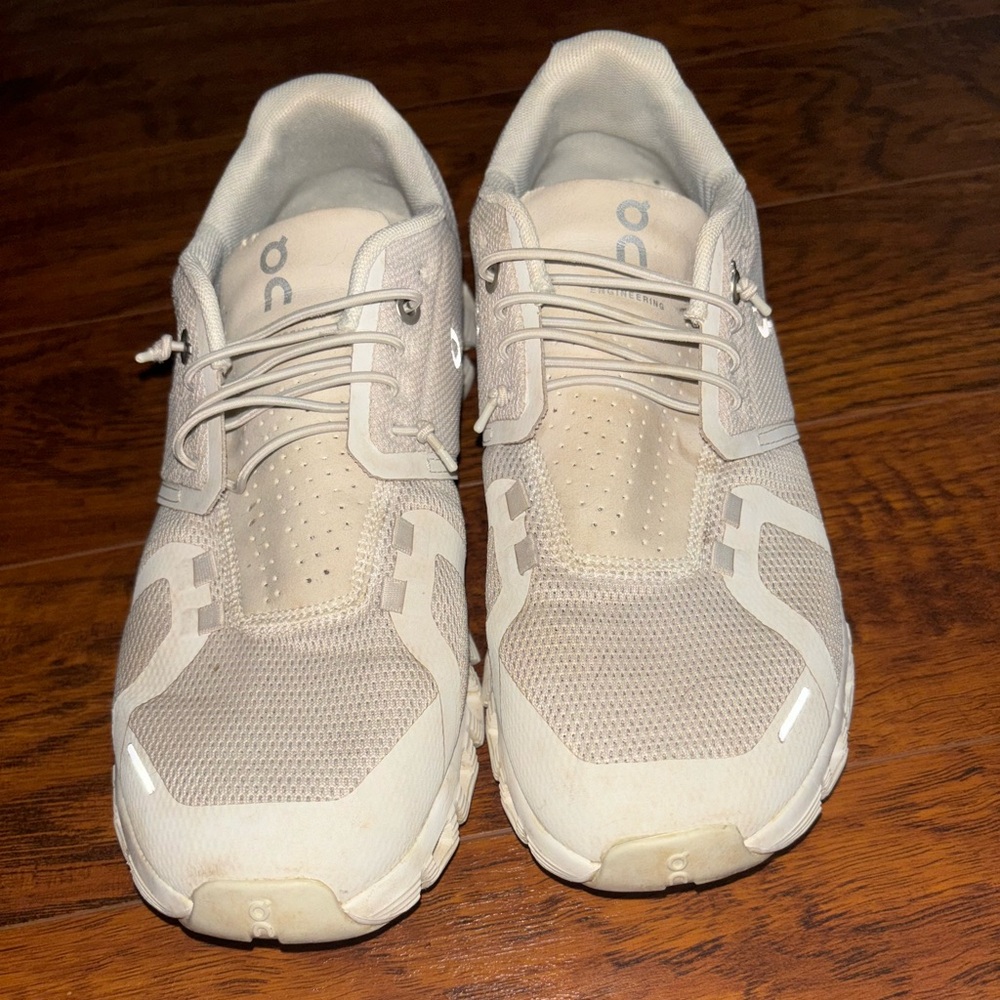 ON Running On Cloud 5 Pearl White Women’s Athletic Tennis Shoes - Picture 4 of 8